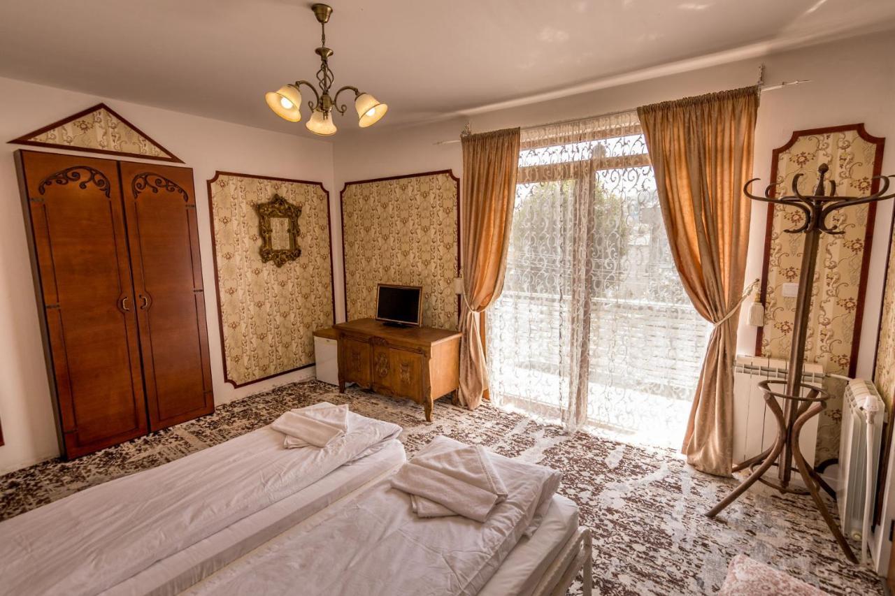 Tihiat Kut Complex Hotell Kjustendil Exteriör bild