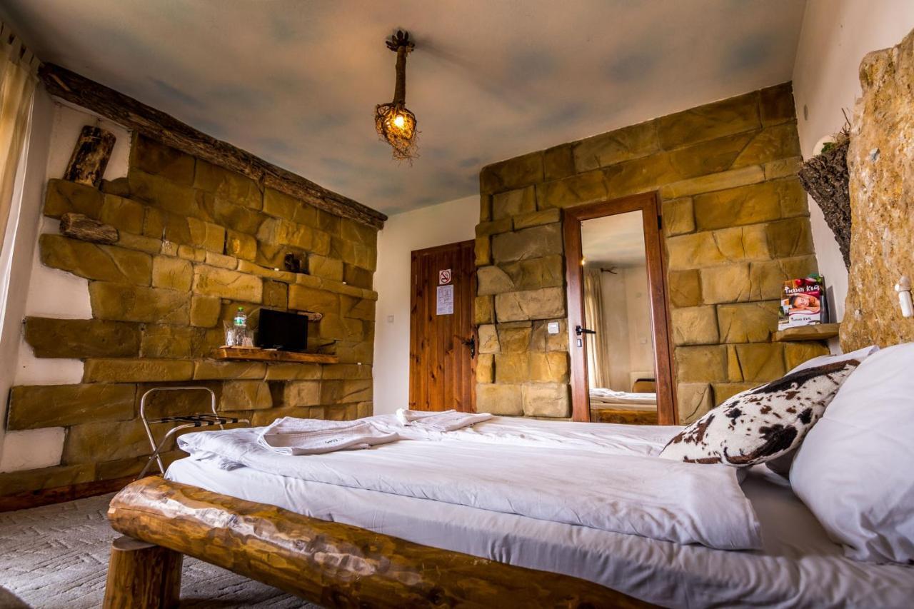 Tihiat Kut Complex Hotell Kjustendil Exteriör bild