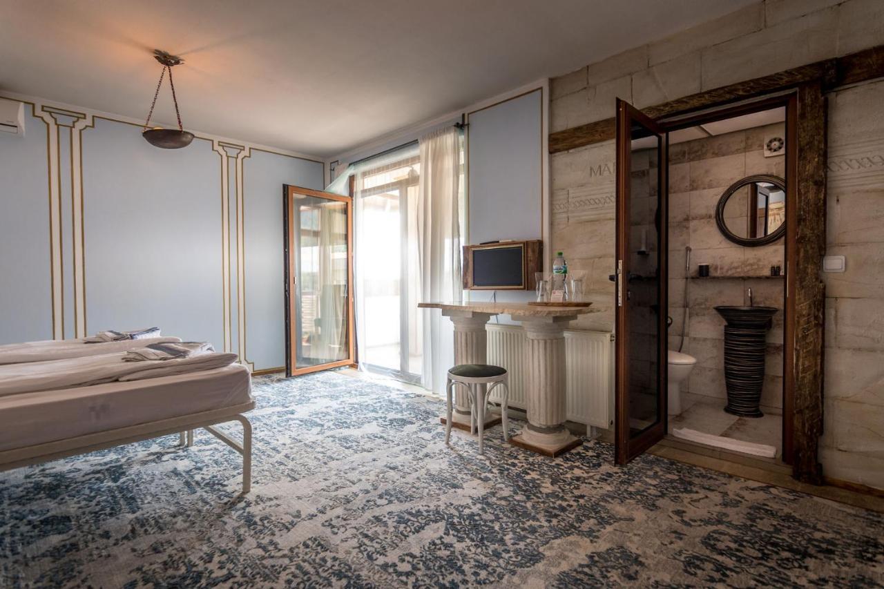 Tihiat Kut Complex Hotell Kjustendil Exteriör bild
