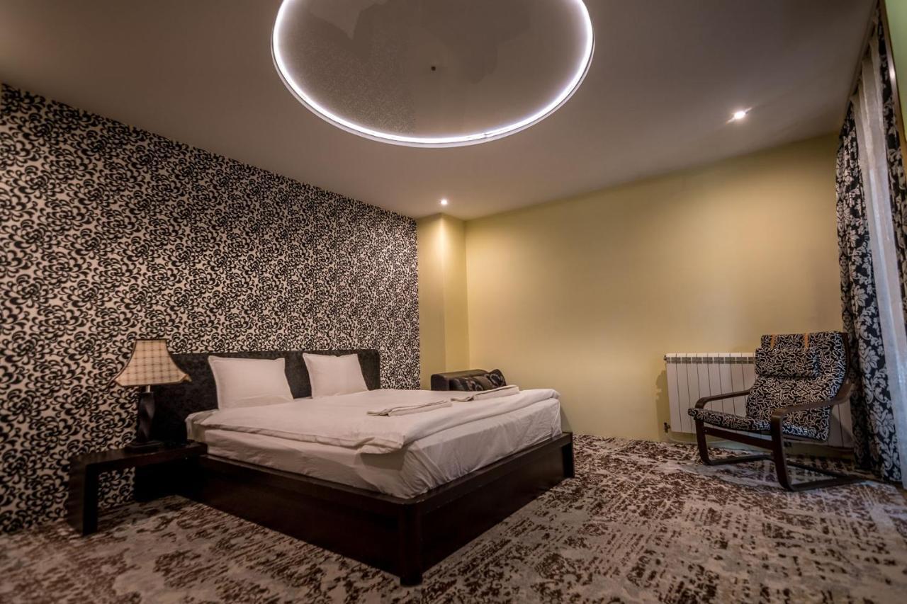 Tihiat Kut Complex Hotell Kjustendil Exteriör bild