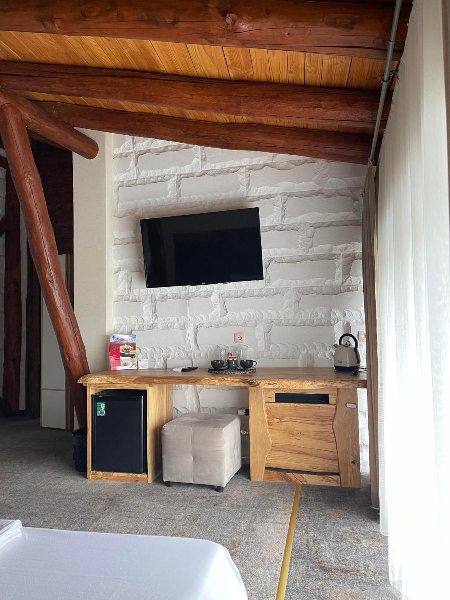 Tihiat Kut Complex Hotell Kjustendil Exteriör bild